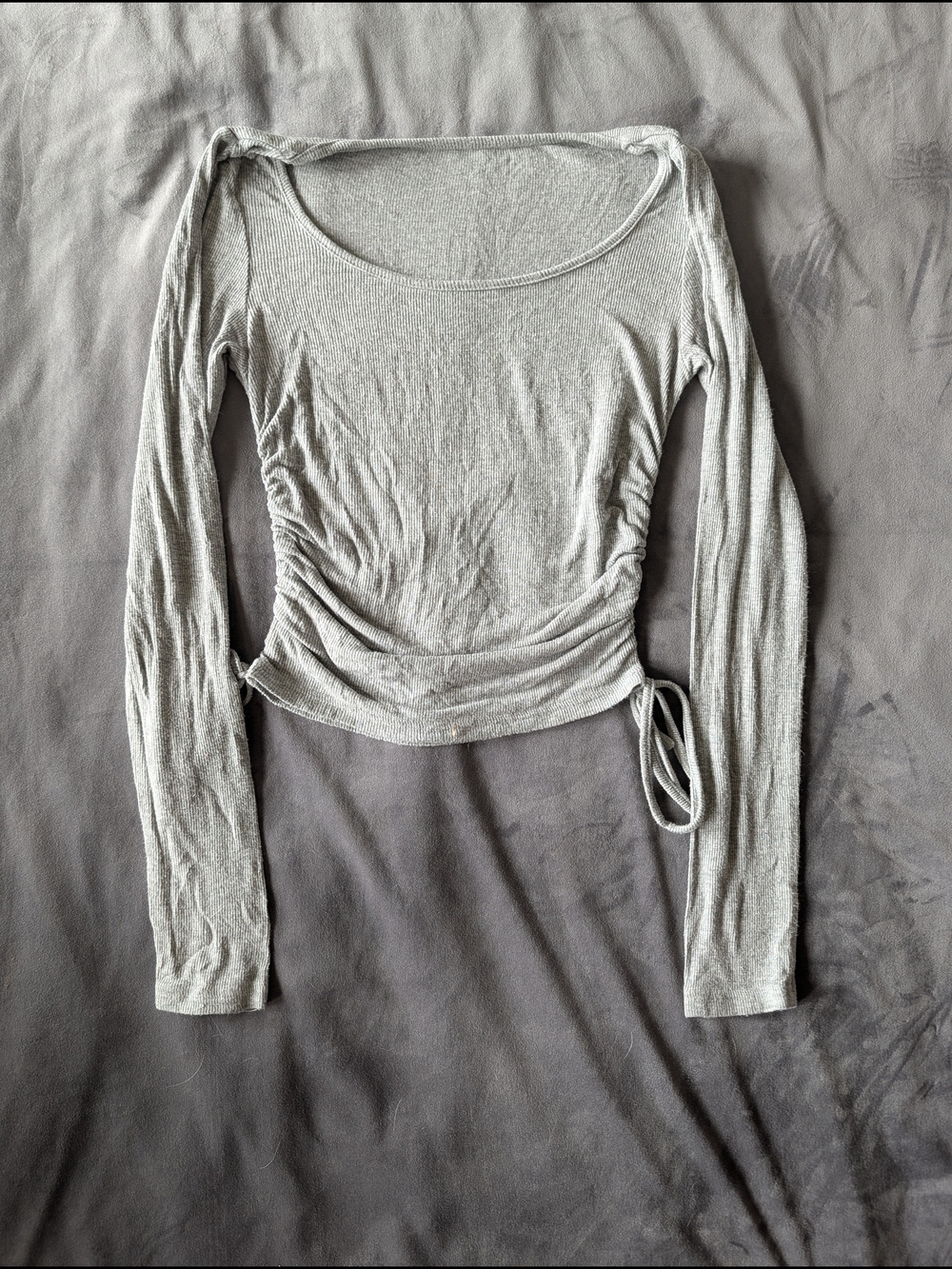 Ruched Side-Tie Long Sleeve Crop Top - Light Gray